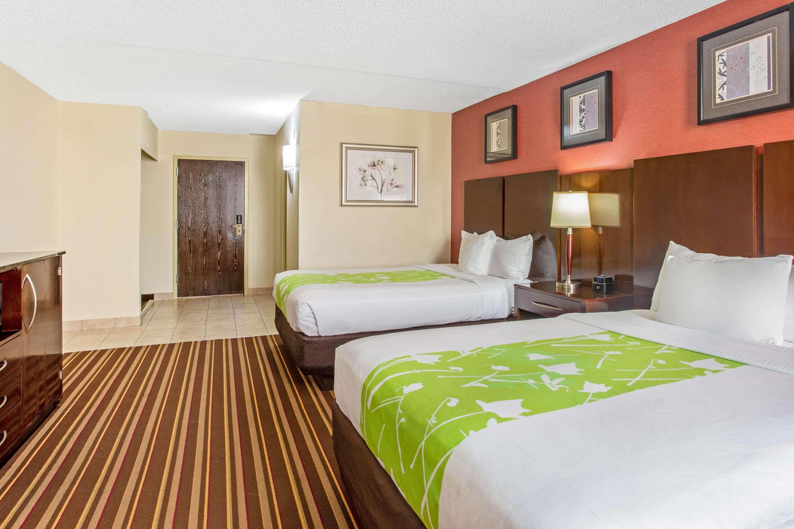La Quinta By Wyndham Salisbury Hotel Exterior foto