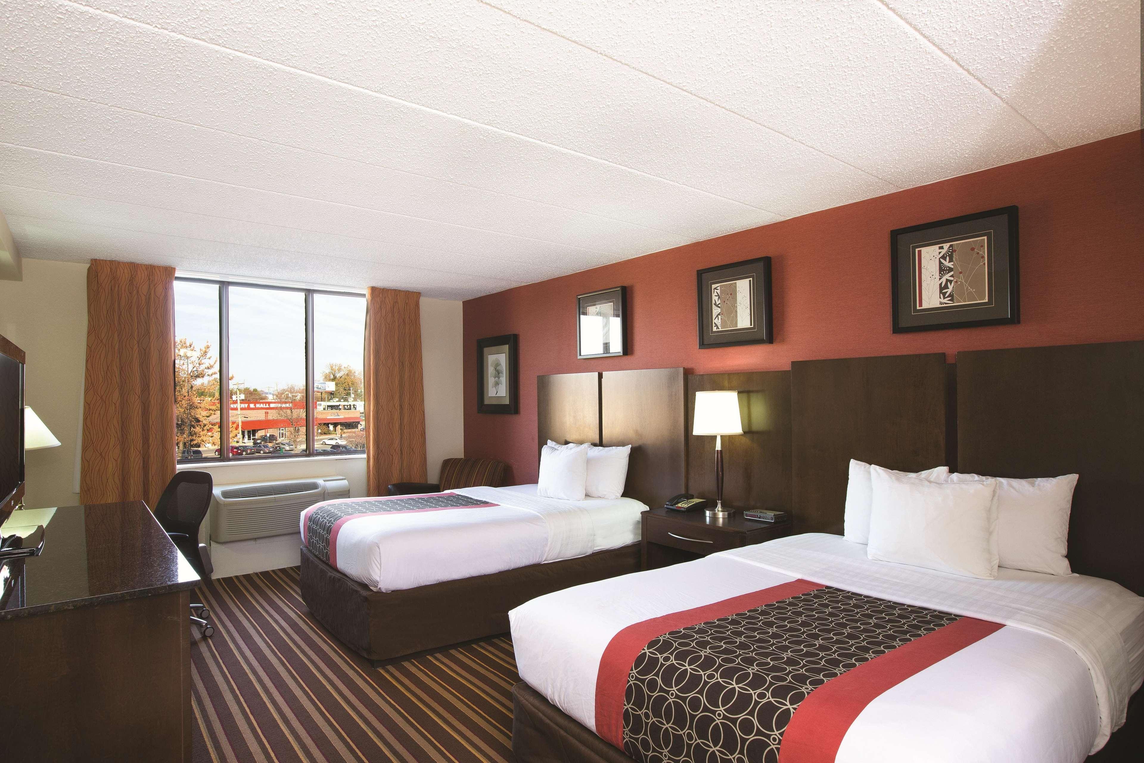 La Quinta By Wyndham Salisbury Hotel Exterior foto